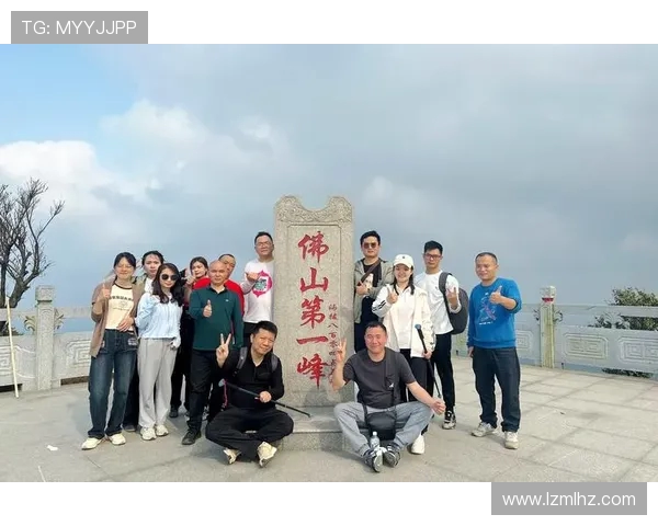 深圳攀岩队创新防反策略助力运动员安全与技术提升的深度解析